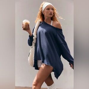 FP Movement One To Beat Pullover in midnight navy 🔥